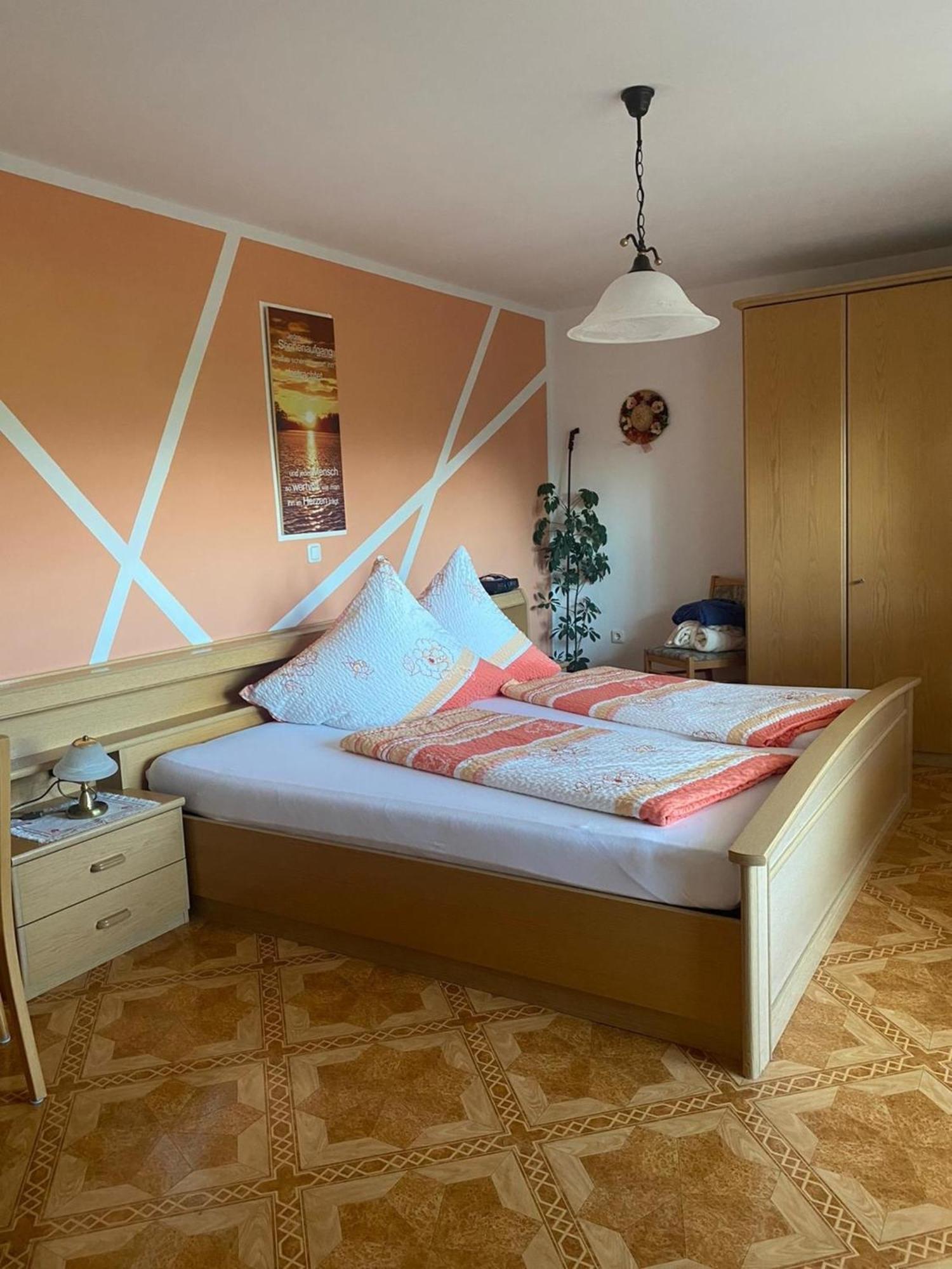 Gaestehaus Reisacher - Mehrbettzimmer Peiting Extérieur photo